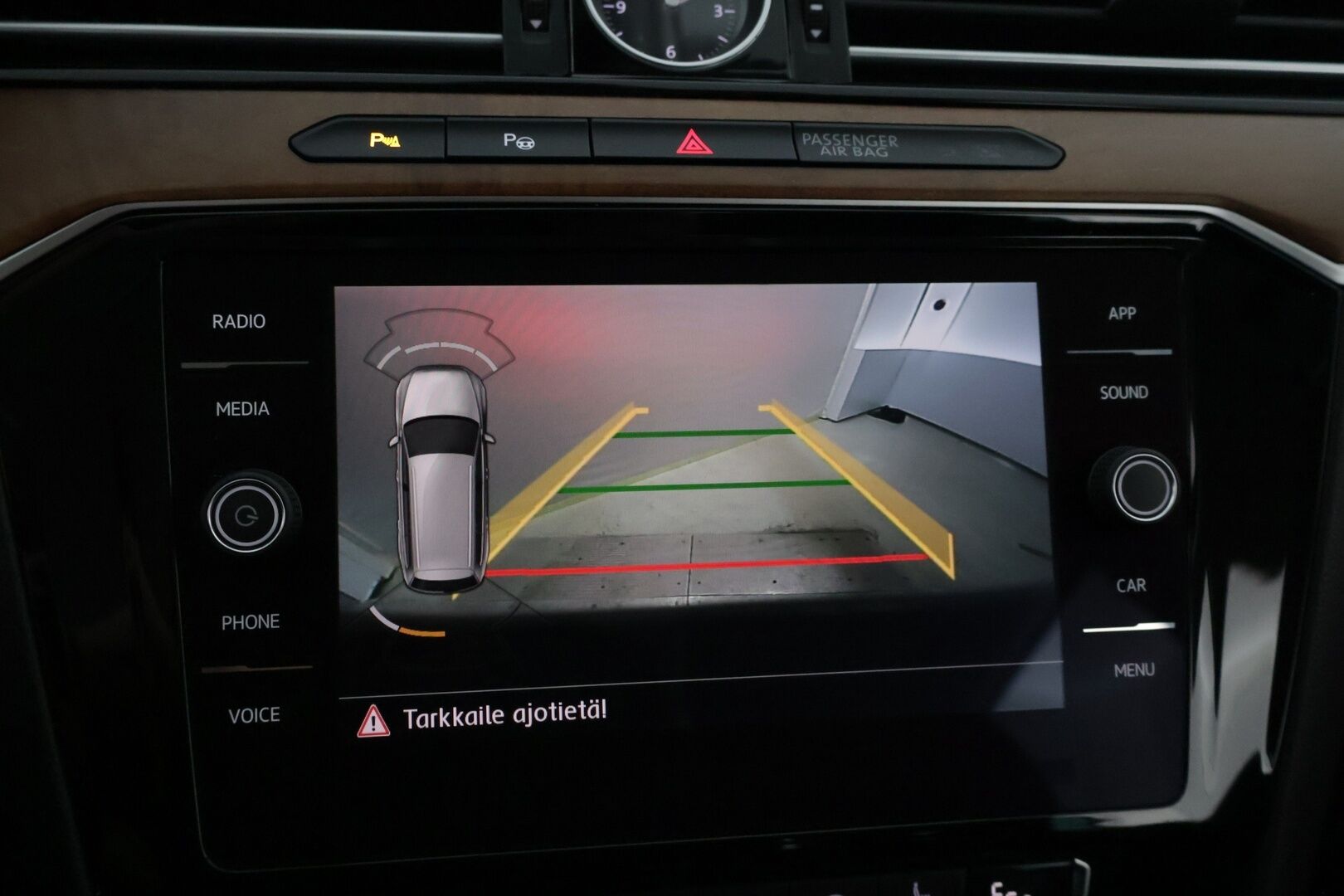 Volkswagen Passat 2018 Variant GTE Plug-In Hybrid 160kW DSG *ACC / Webasto / Digimittaristo / P-Kamera / Muistipenkki / Nahka-Alcantara* - Merkkihuollettu / 2 renkaat / Ambient / Hierova kuljettajan istuin*