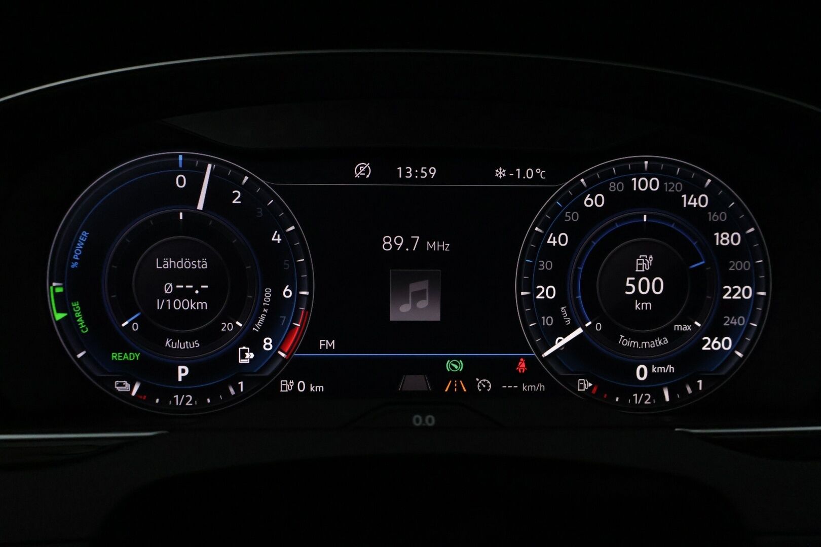 Volkswagen Passat 2018 Variant GTE Plug-In Hybrid 160kW DSG *ACC / Webasto / Digimittaristo / P-Kamera / Muistipenkki / Nahka-Alcantara* - 2 renkaat / Ambient / Hierova kuljettajan istuin*