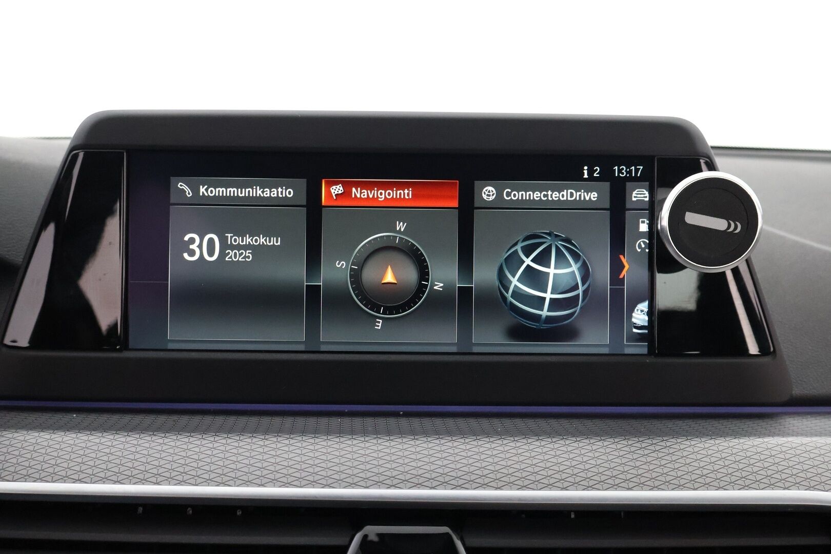 BMW 530 2019 G30 Sedan 530e A Charged Edition M Sport - Adapt.Vakkari / HUD / Peruutuskamera / HiFi / Driving Assistant Plus / Professional Navi / BLIS / Sporttipenkit / Näyttävä!