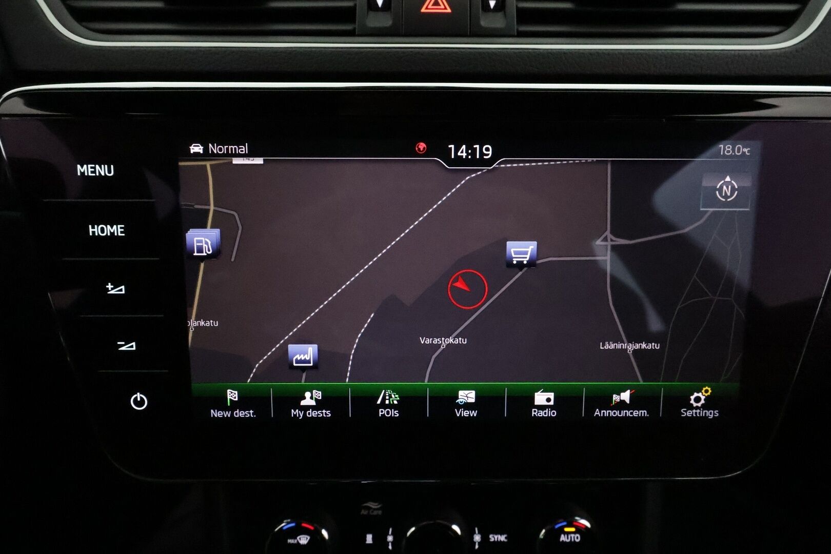 Skoda Superb 2018 1,8 TSI 180hv Sportline DSG Autom. **ACC / P.kamera / Webasto / Navi / Muistipenkki / Sporttipenkit / Koukku / Canton** - Kahdet renkaat aluvanteilla