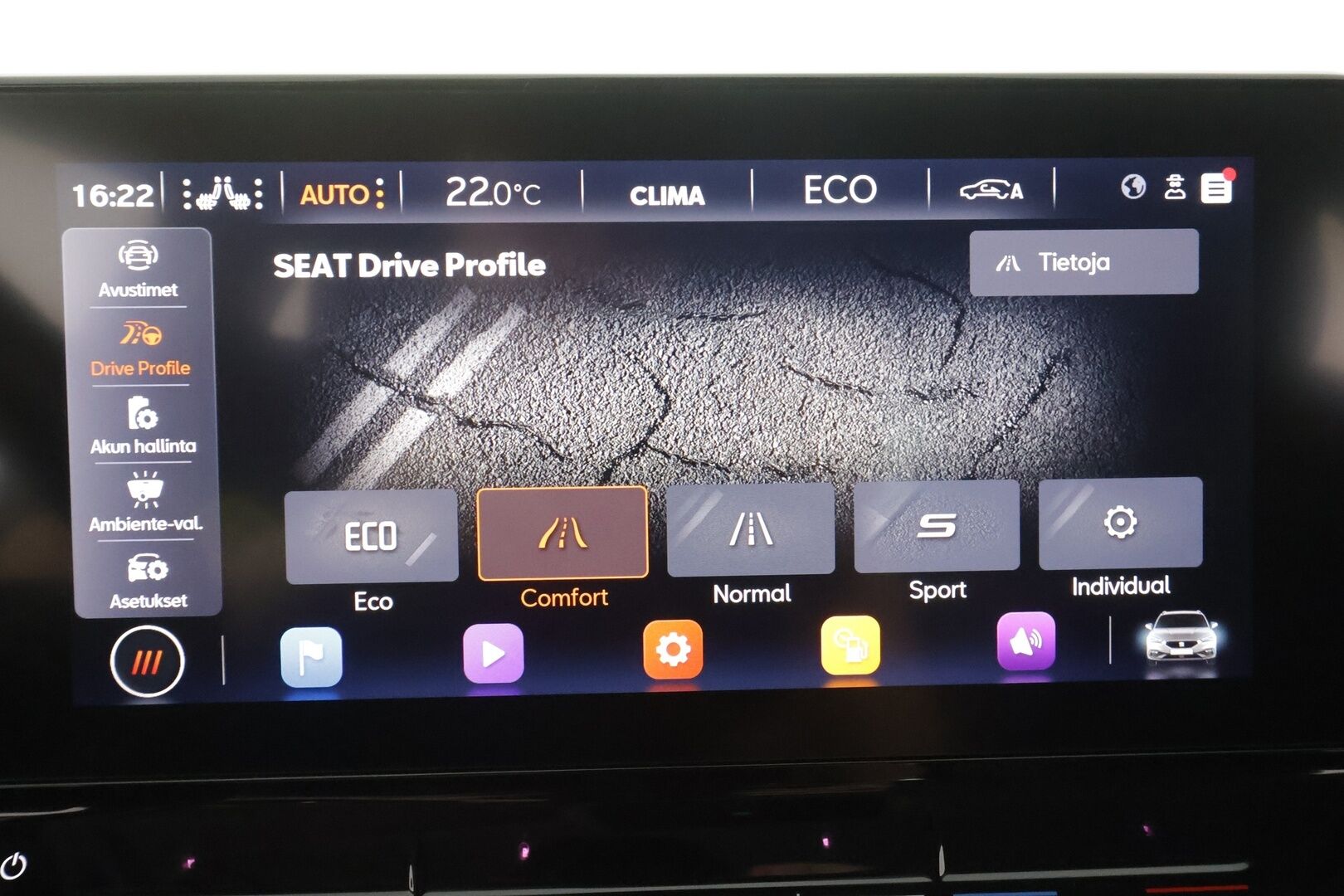 Seat Leon Sportstourer 2022 1,4 PHEV 204 eHybrid Xcellence DSG - | ACC | LED | Kamera | Navi | Apple&Android | Kaistavahti | Keyless | Akku kuntotarkastettu | Kahdet Seatin vanteet | Merkkihuollottu | 1-om Suomi-auto