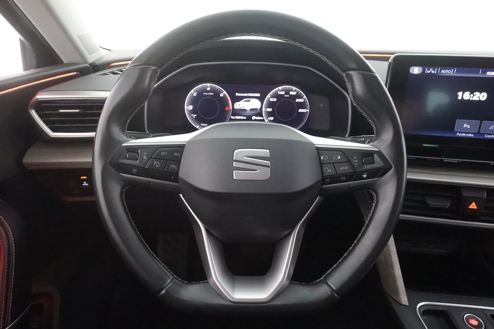 Seat Leon Sportstourer 2022 1,4 PHEV 204 eHybrid Xcellence DSG - | ACC | LED | Kamera | Navi | Apple&Android | Kaistavahti | Keyless | Akku kuntotarkastettu | Kahdet Seatin vanteet | Merkkihuollottu | 1-om Suomi-auto