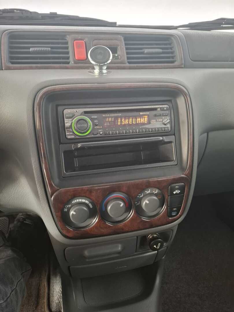 Honda CR-V 2000 2,0i ES - HUUTOKAUPAT.COM
