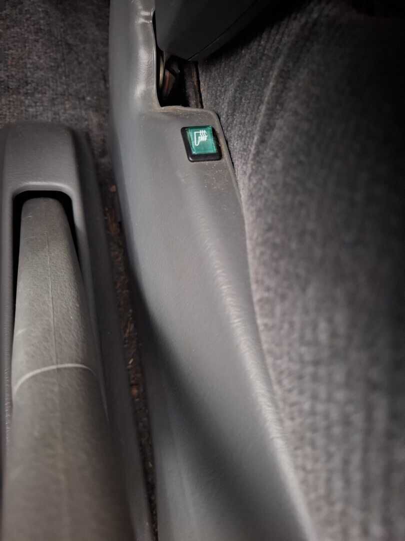 Honda CR-V 2000 2,0i ES - HUUTOKAUPAT.COM