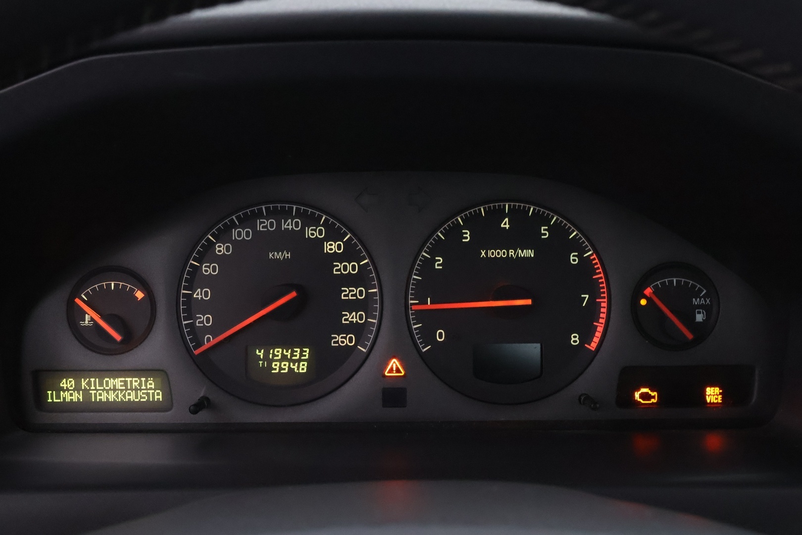 Volvo S60 2001 S60 SEDAN 2.4 TURBO AUTOMATIC *-YritysOutlet - Myydään vain yrityksille* - *Vetokoukku / Vakkari / Nahkasisusta / 2x-renkaat / Katsastus 07/2026!* -YritysOutlet - Myydään vain yrityksille