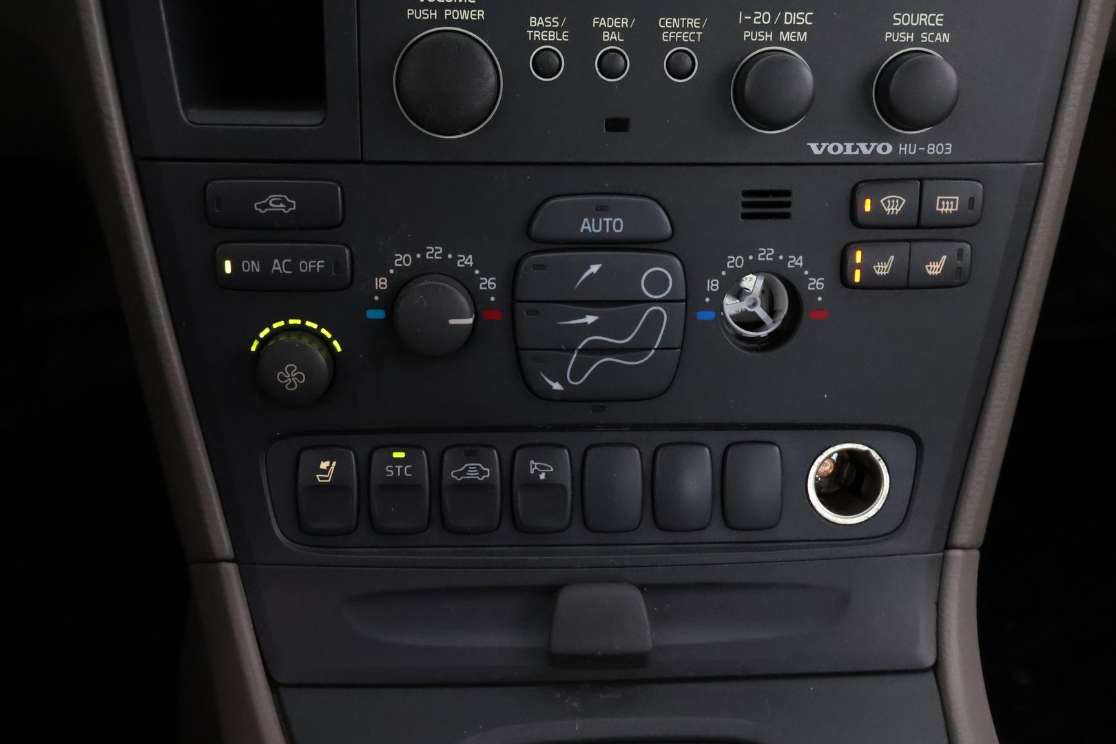 Volvo S60 2001 S60 SEDAN 2.4 TURBO AUTOMATIC *-YritysOutlet - Myydään vain yrityksille* - *Vetokoukku / Vakkari / Nahkasisusta / 2x-renkaat / Katsastus 07/2026!* -YritysOutlet - Myydään vain yrityksille