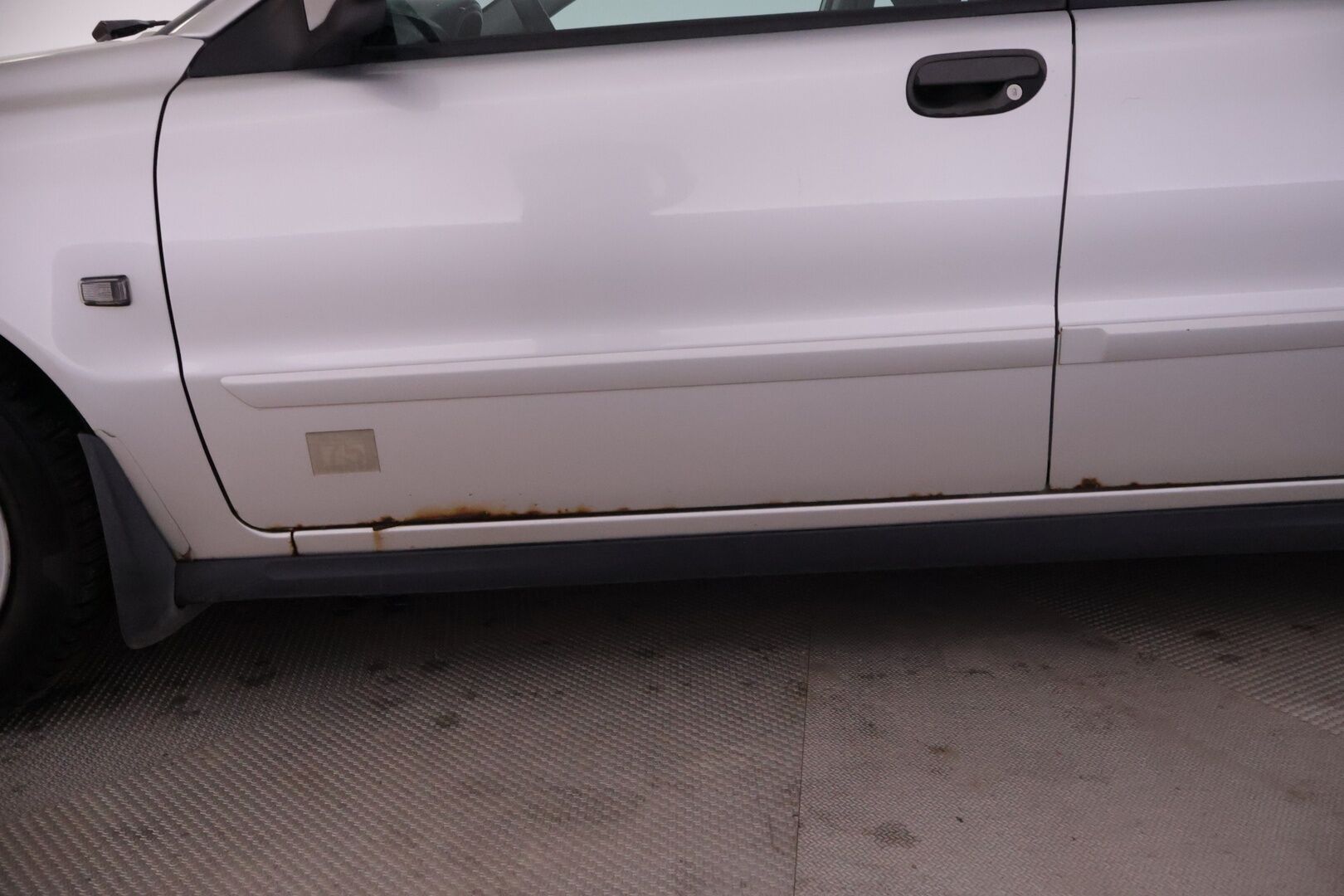 Volvo V40 2002 Sportswagon 2,0T A Business - YritysOutlet - Myydään vain yrityksille - *Nahat / Vakkari / Ilmastointi*