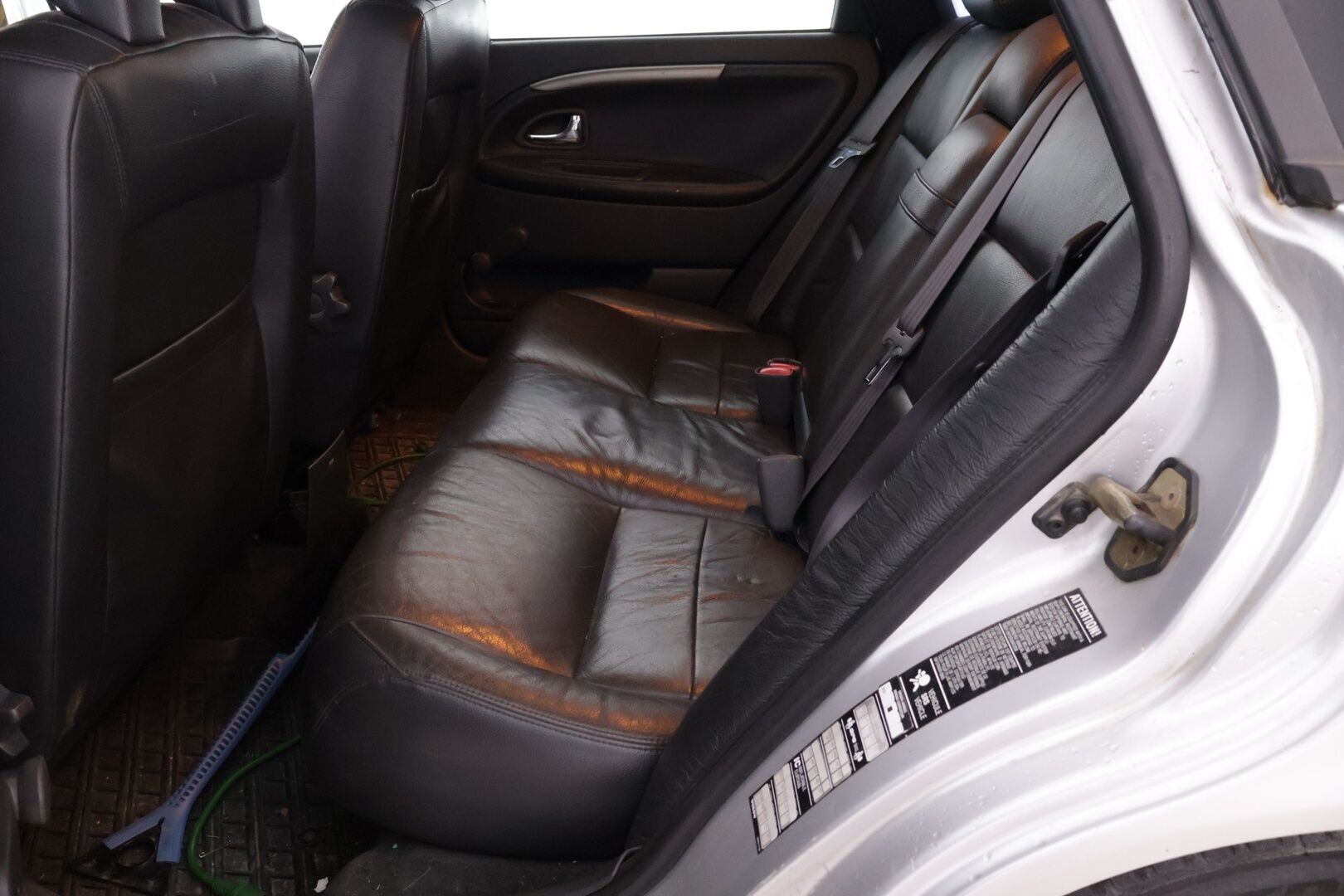 Volvo V40 2002 Sportswagon 2,0T A Business - YritysOutlet - Myydään vain yrityksille - *Nahat / Vakkari / Ilmastointi*