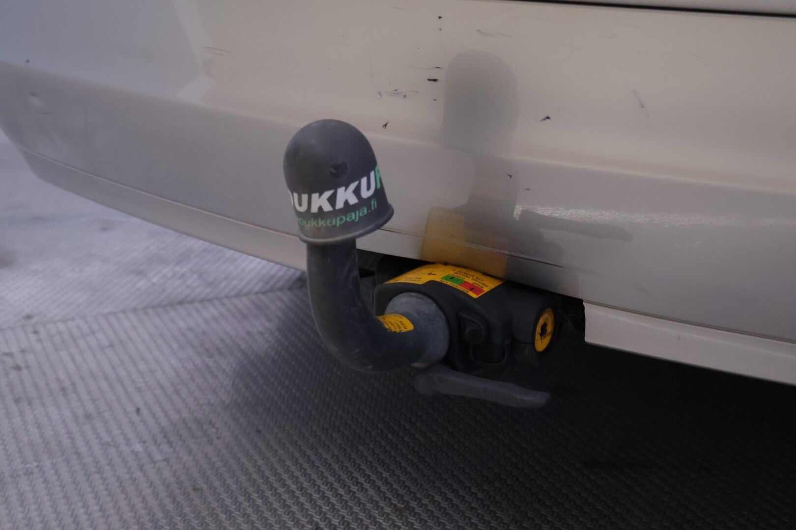 Volvo V40 2002 Sportswagon 2,0T A Business - YritysOutlet - Myydään vain yrityksille - *Nahat / Vakkari / Ilmastointi*