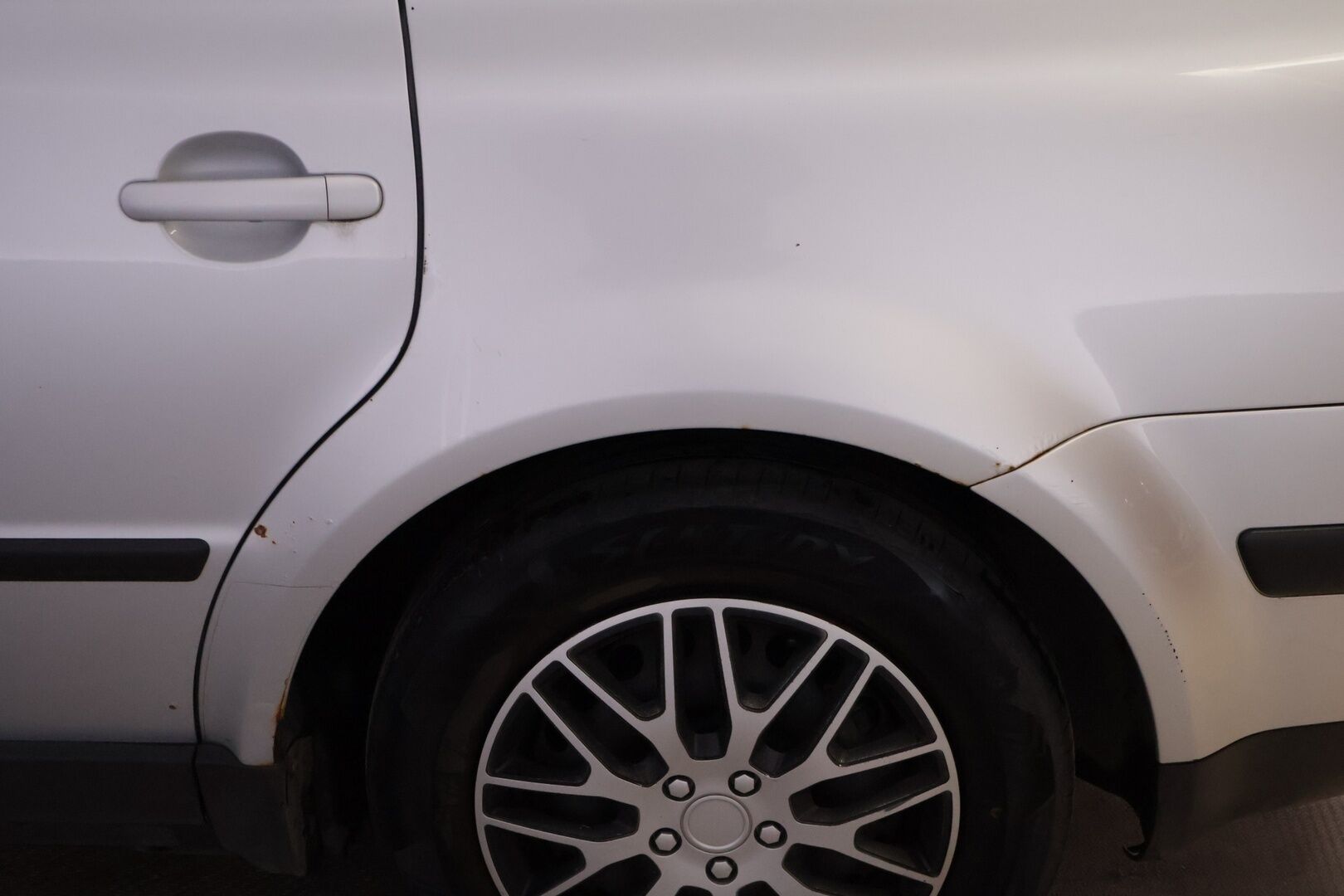 Volkswagen Passat 2003 1.9TDI *Myydään Huutokaupat.com*