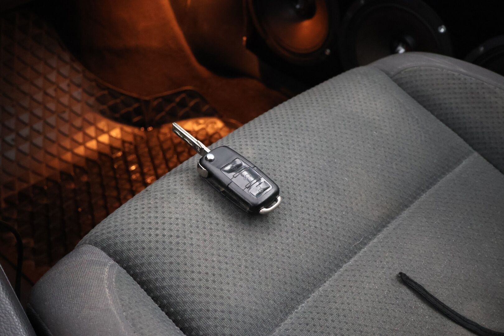 Volkswagen Golf 2004 Hatchback 2-0TDI | Hirmuiset poppivehkeet! - -YritysOutlet - Myydään vain yrityksille