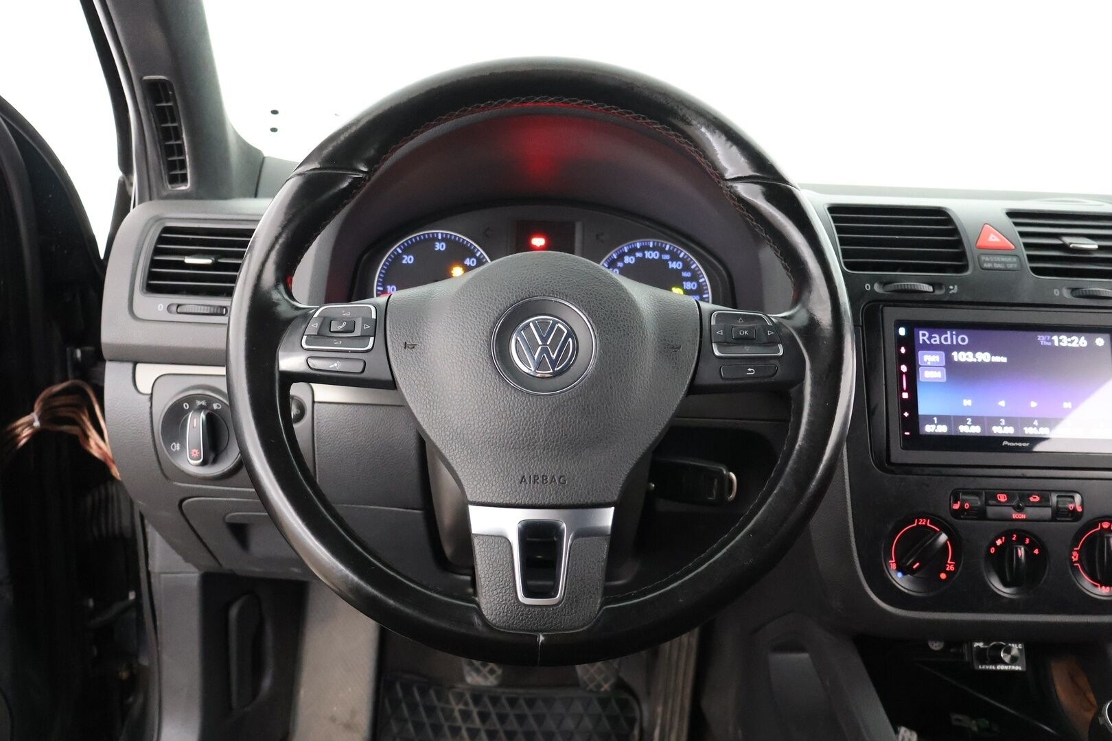 Volkswagen Golf 2004 Hatchback 2-0TDI | Hirmuiset poppivehkeet! - -YritysOutlet - Myydään vain yrityksille