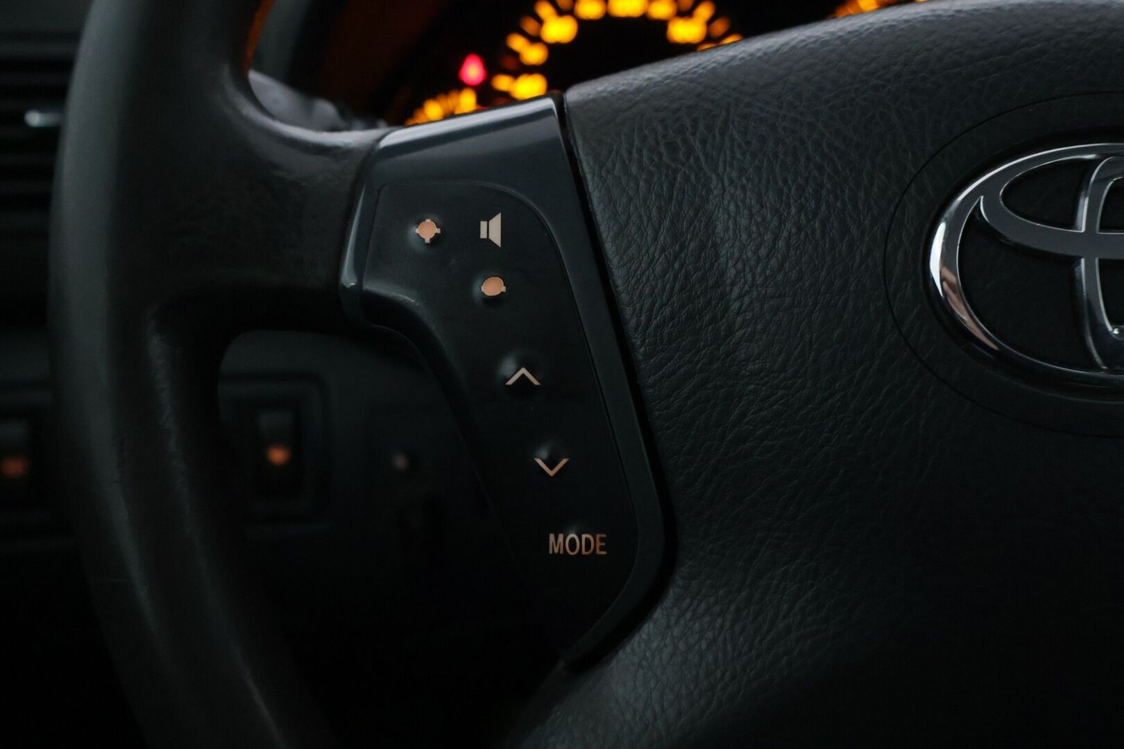 Toyota Avensis 2004 1,8 VVT-i Linea Terra Wagon * YritysOutlet - Myydään vain yrityksille / Heti ajoon / Pitkä leima! - YritysOutlet - Myydään vain yrityksille / Leimaa 10/2026