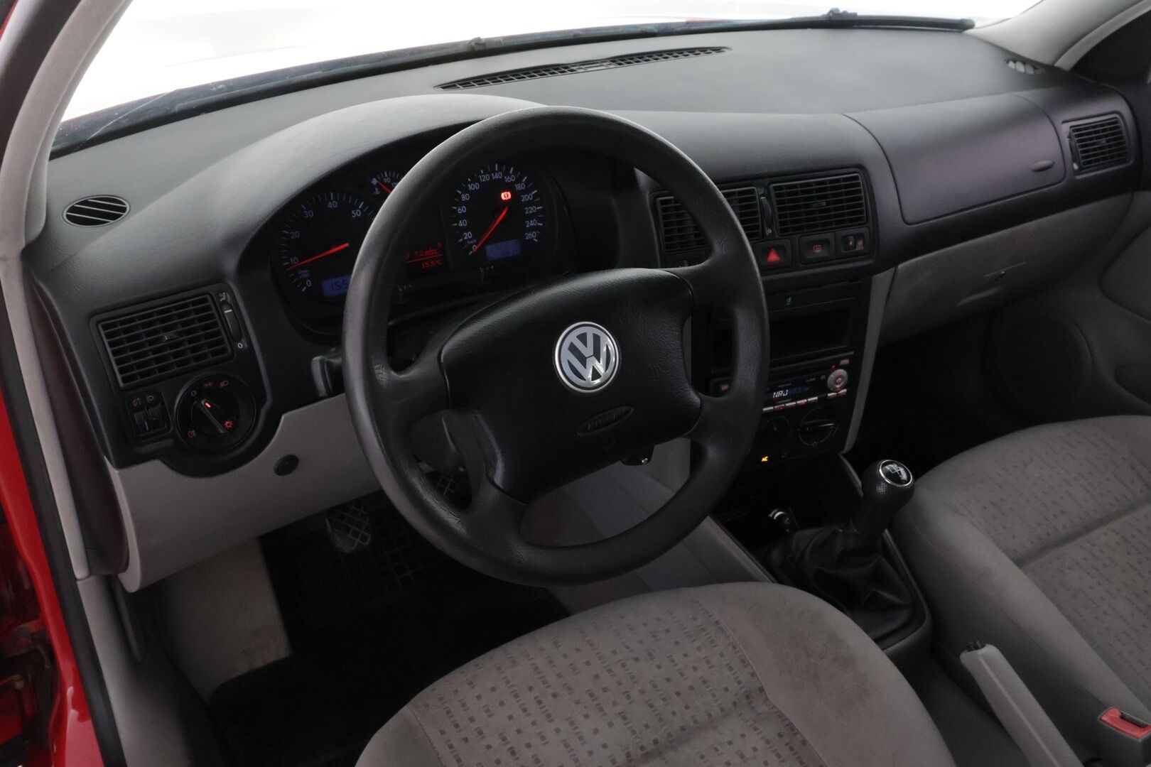 Volkswagen Golf Variant 2004 5D GOLF VARIANT 1.6-1J/250 - *Myydään vain Huutokaupat.comissa*