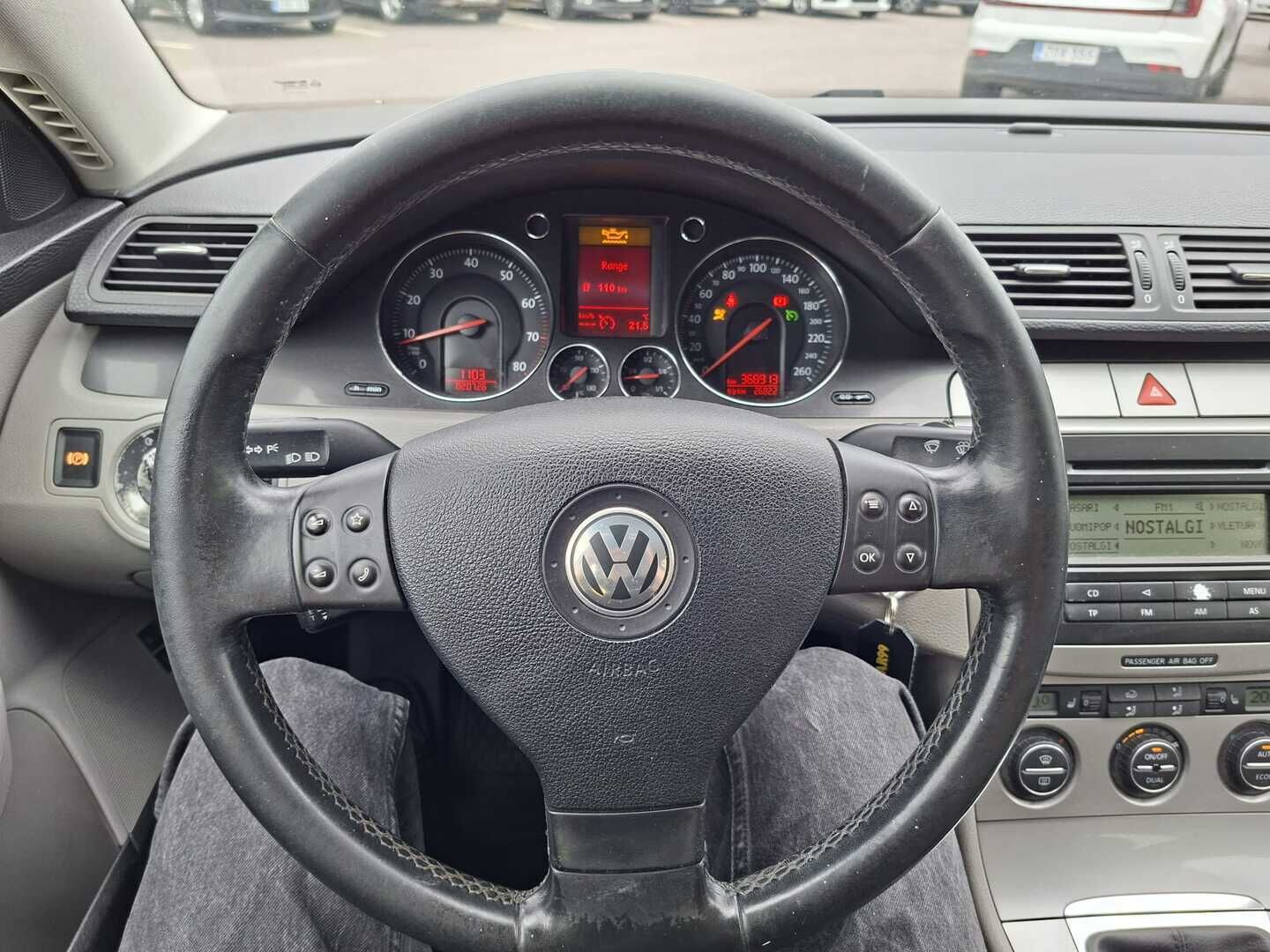 Volkswagen Passat 2007 PASSAT Farmari (AC) 1980cm3 - Tämä auto myydään Huutokaupat.com | Vetokoukku | Lohko | Vakkari | 2x renkaat