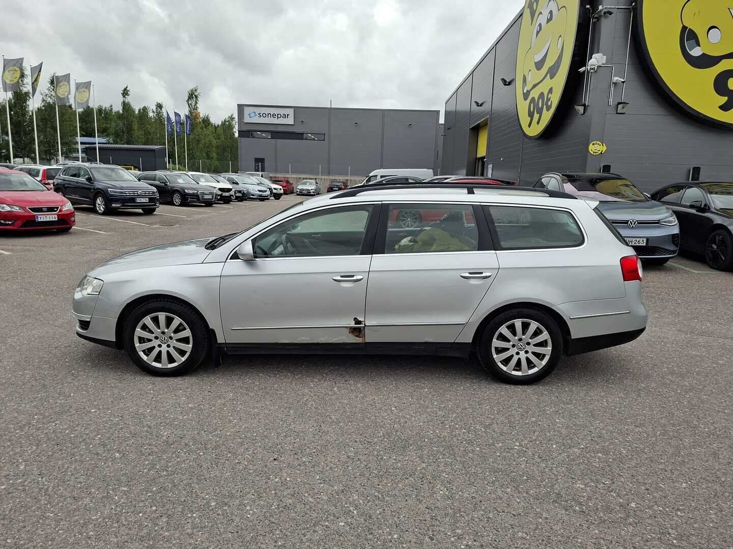 Volkswagen Passat 2007 PASSAT Farmari (AC) 1980cm3 - Tämä auto myydään Huutokaupat.com | Vetokoukku | Lohko | Vakkari | 2x renkaat