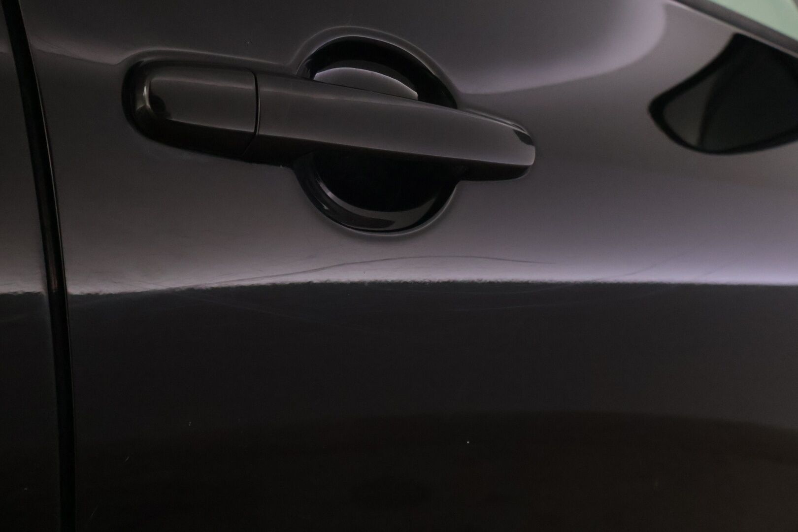 Toyota RAV4 2006 RAV4 2.0 * YritysOutlet - Myydään vain yrityksille  Vakkari* Koukku* Ilmastointi* Lohkolämmitin* Lukot* - * Tämä auto myydään YritysOutlet -valikoimasta vain yritykselle / Suomi-Auto / Kolmet renkaat vanteilla / 