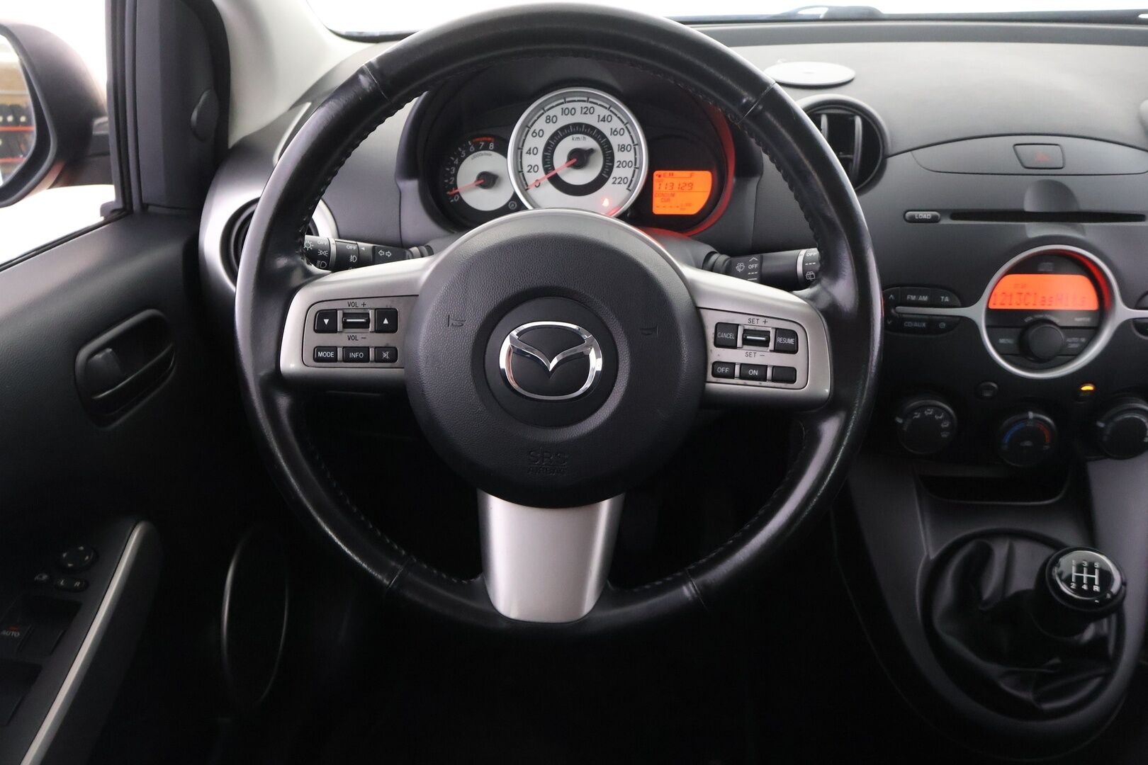 Mazda Mazda2 2008 1,5 Touring Business 5MT 5ov Z04 *MYYDÄÄN HUUTOKAUPAT.COM*