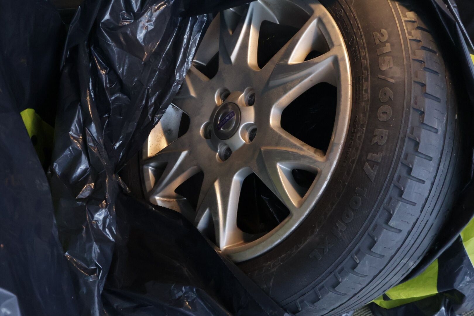 Volvo XC70 2007 D5 AWD Summum aut * Myydään Huutokaupat.com * - – Myydään Huutokaupat.com