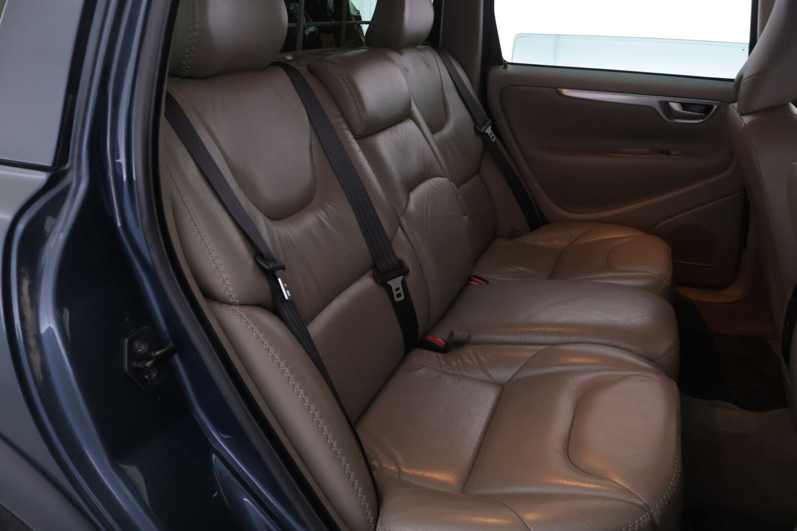 Volvo XC70 2007 D5 AWD Summum aut * Myydään Huutokaupat.com * - – Myydään Huutokaupat.com