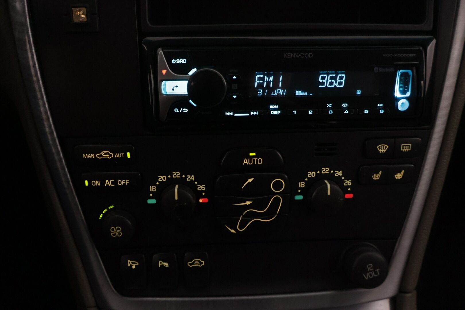 Volvo XC70 2007 D5 AWD Summum aut * Myydään Huutokaupat.com * - – Myydään Huutokaupat.com
