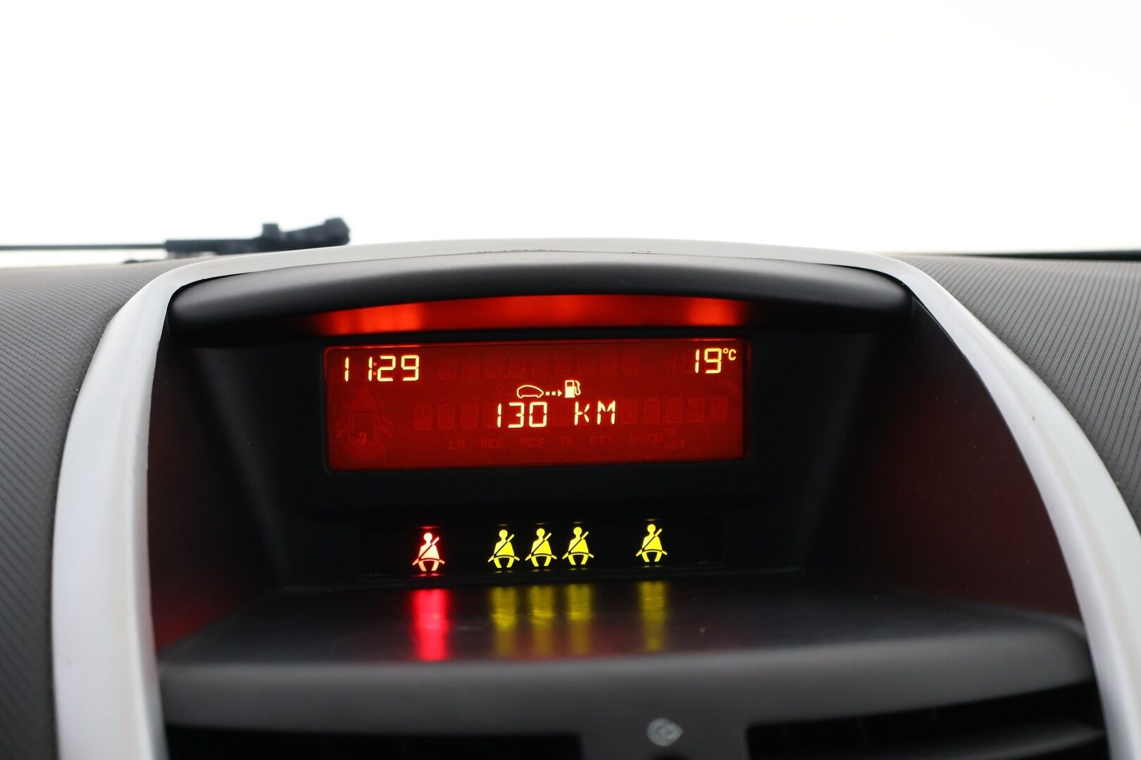 Peugeot 207 2007 - YritysOutlet - Myydään vain yrityksille - *Ilmastointi / Huoltokirja / Lohko+sisähaara / Fiksu kauppakassi!*