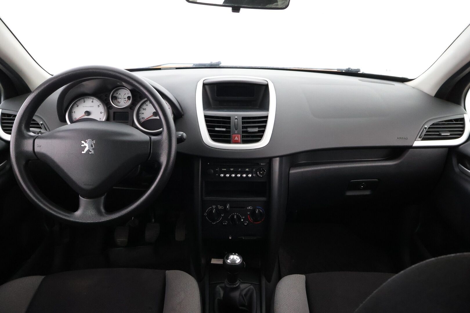 Peugeot 207 2007 - YritysOutlet - Myydään vain yrityksille - *Ilmastointi / Huoltokirja / Lohko+sisähaara / Fiksu kauppakassi!*