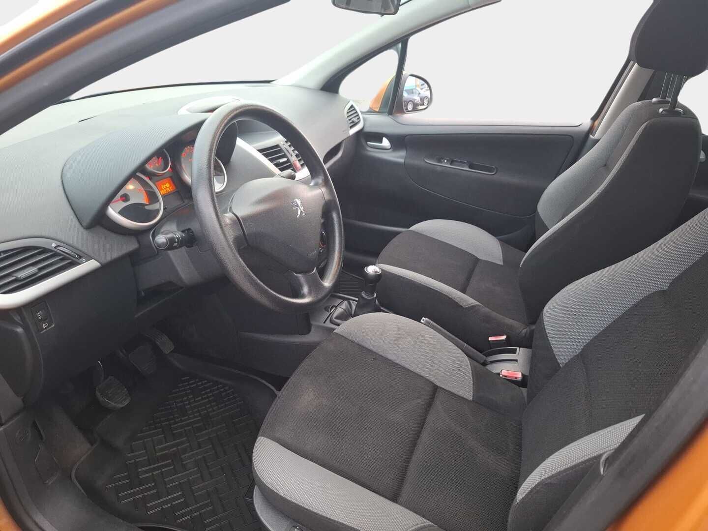 Peugeot 207 2007 - YritysOutlet - Myydään vain yrityksille - *Ilmastointi / Huoltokirja / Lohko+sisähaara / Fiksu kauppakassi!*