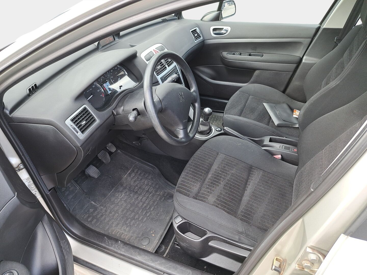 Peugeot 307 2007 - YritysOutlet - Myydään vain yrityksille - – Tämä auto myydään YritysOutlet -valikoimasta vain yritykselle