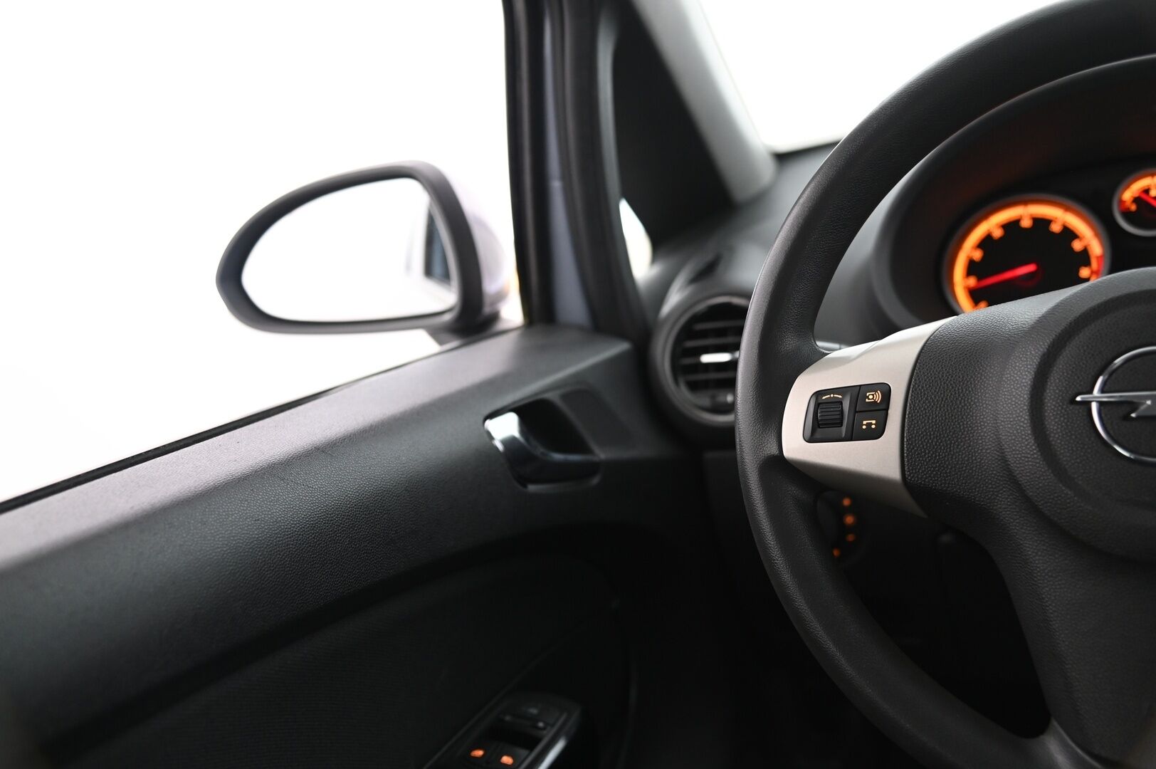 Opel Corsa 2007 *Myydään Huutokaupat.com*