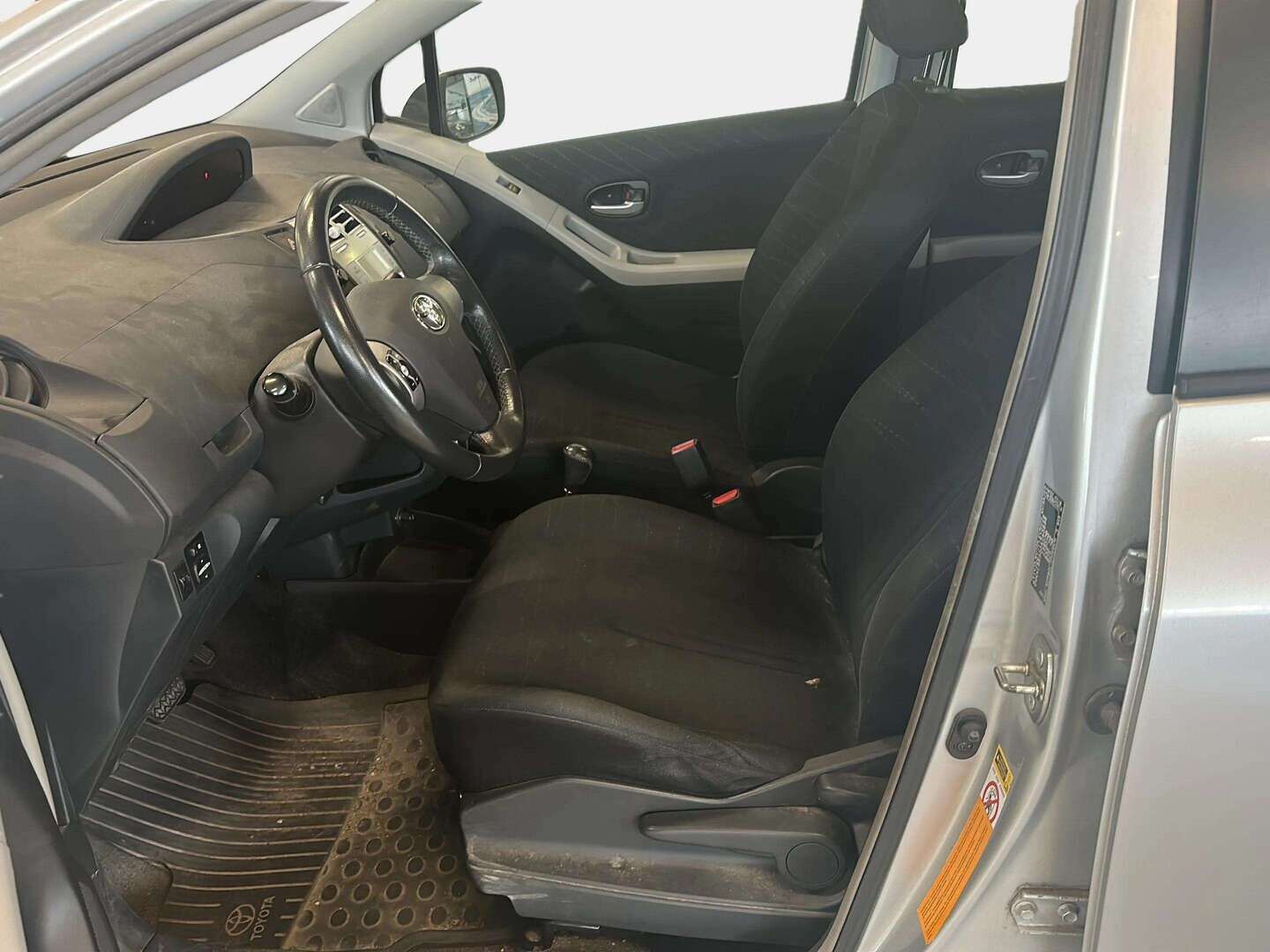 Toyota Yaris 2008 1,3 VVT-i Superior 5ov MultiMode - Suomi-auto | 2-omisteinen| Merkkiliikken huoltokirja | Vähän ajettu