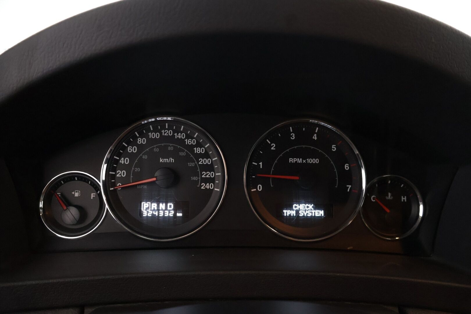 Jeep Grand Cherokee 2008 3,0 CRD A5 QT LAREDO *Myydään huutokaupat.com-sivustolla / Suomiauto / Kattavasti korjattu / Vakkari / Lohkolämmitin ** - *Isolla rahalla korjattu ja huollettu! / 3500kg vetomassa! / Kaksilla renkailla!*