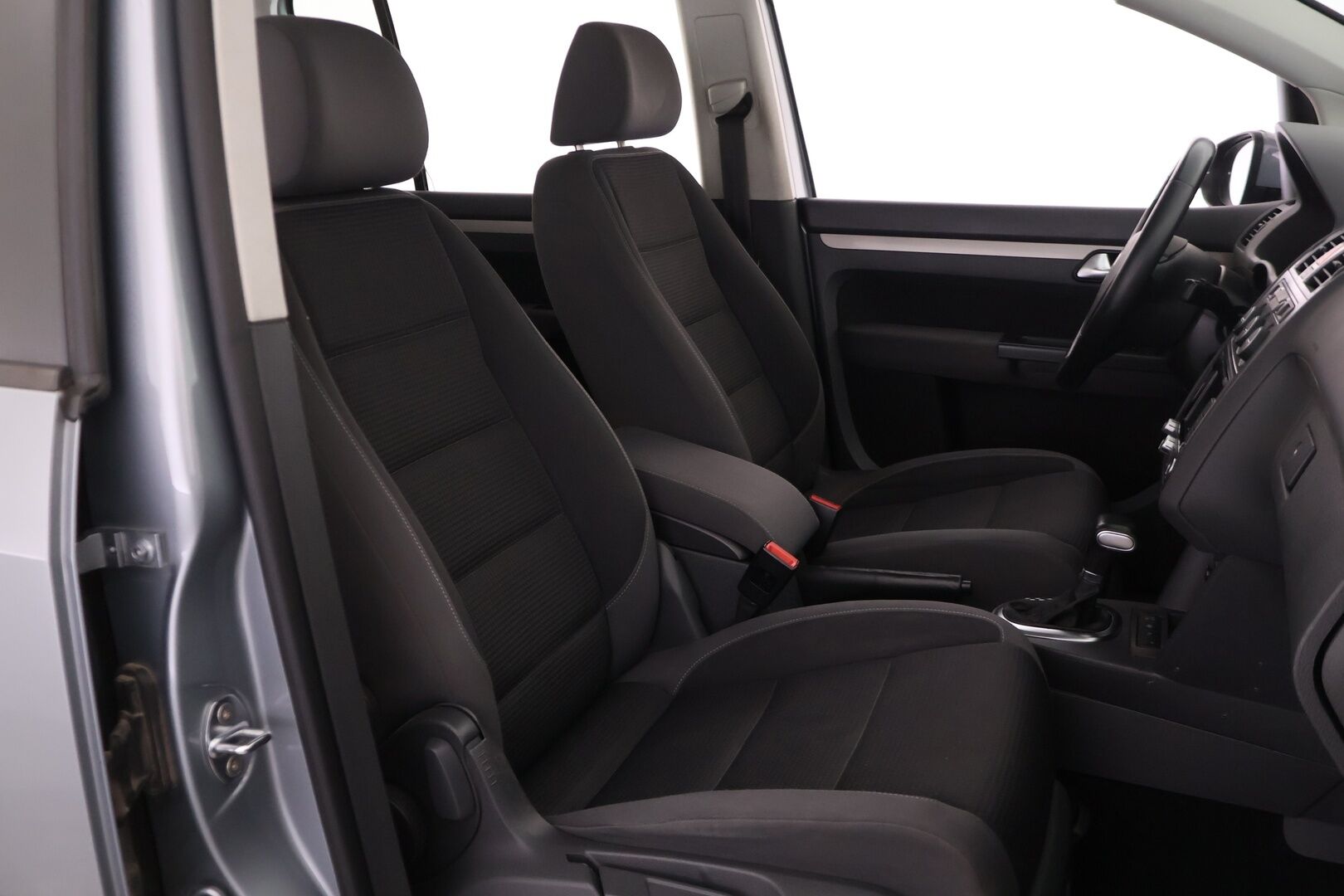 Volkswagen Touran 2010 Freestyle 1,4 TSI 103 kW (140 hv) DSG-automaatti ** YritysOutlet - Myydään vain yrityksille ** - * 2x renkaat | jakopää tehty | Mekatroniikka uusittu *
