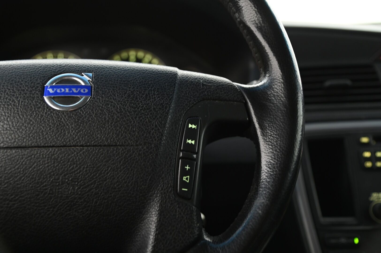 Volvo V70 2005 5D V70 STW 2.4 AUTOMATIC *Myydään Huutokaupat.com*
