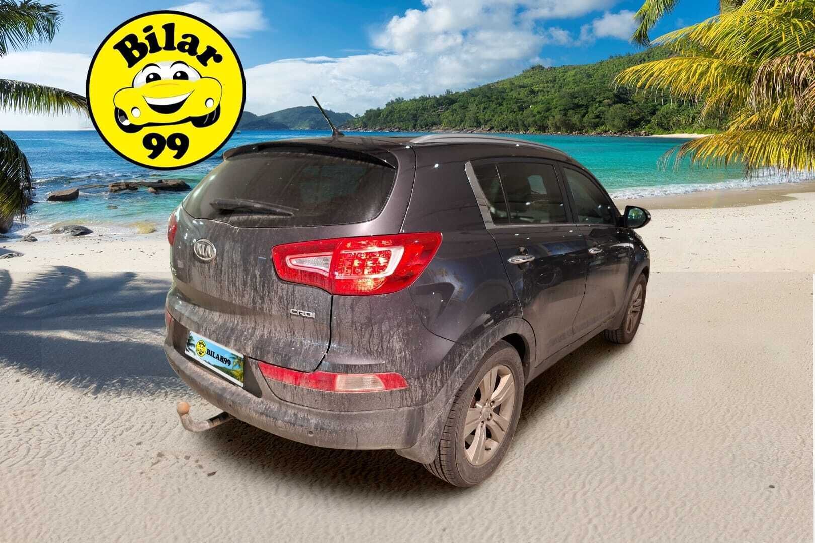 Kia Sportage 2012 2,0 AWD CRDi-R *Suomi-auto / Koukku / 2x kunnon renkaat aluilla / Lohko sisäpist. / Vakkari / Puolinahat / P.tutka* - Lukittavalla nelivedolla varustettu & säntillisesti huollettu Sportage!