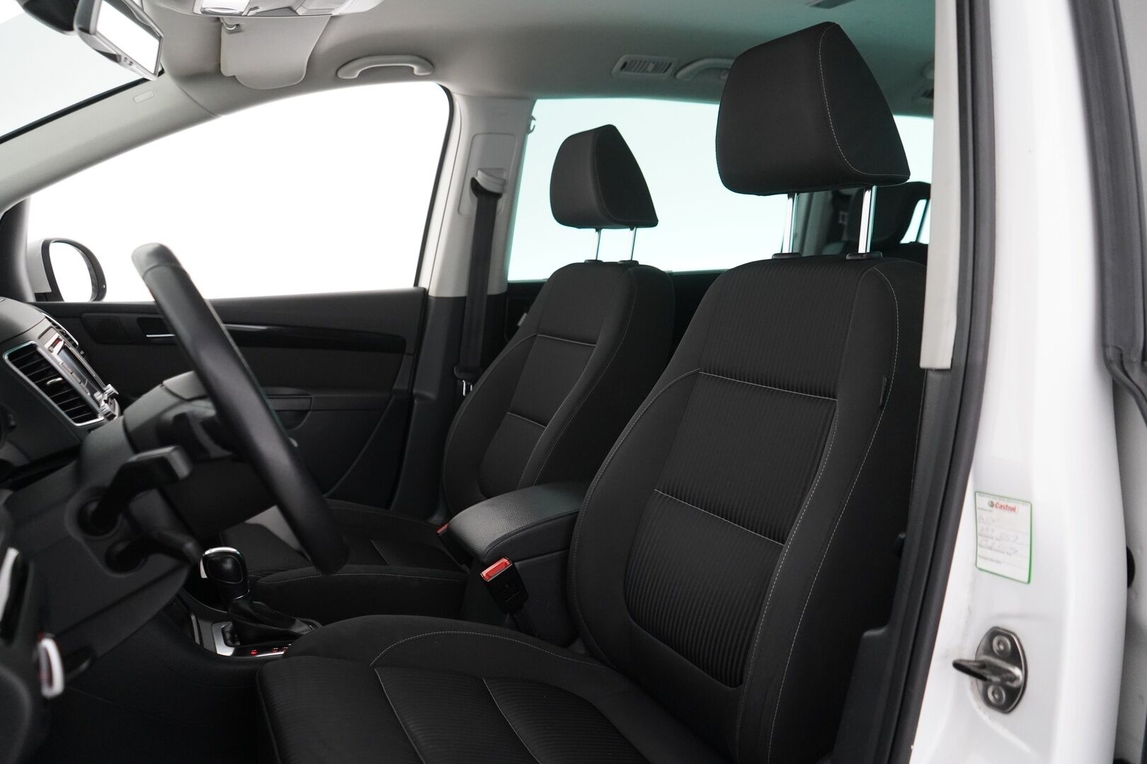 Seat Alhambra 2012 *YritysOutlet - Myydään vain yrityksille / Webasto / Koukku / Hyvät huollot / Vakkari / Tutkat* - Tämä auto myydään YritysOutlet -valikoimasta vain yritykselle