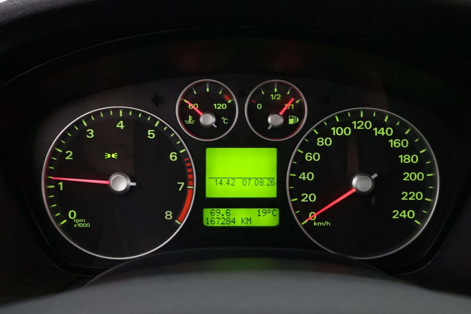 Ford Focus 2005 2,0 145hv Titanium M5 - YritysOutlet - Myydään vain yrityksille - – Tämä auto myydään YritysOutlet -valikoimasta vain yritykselle
