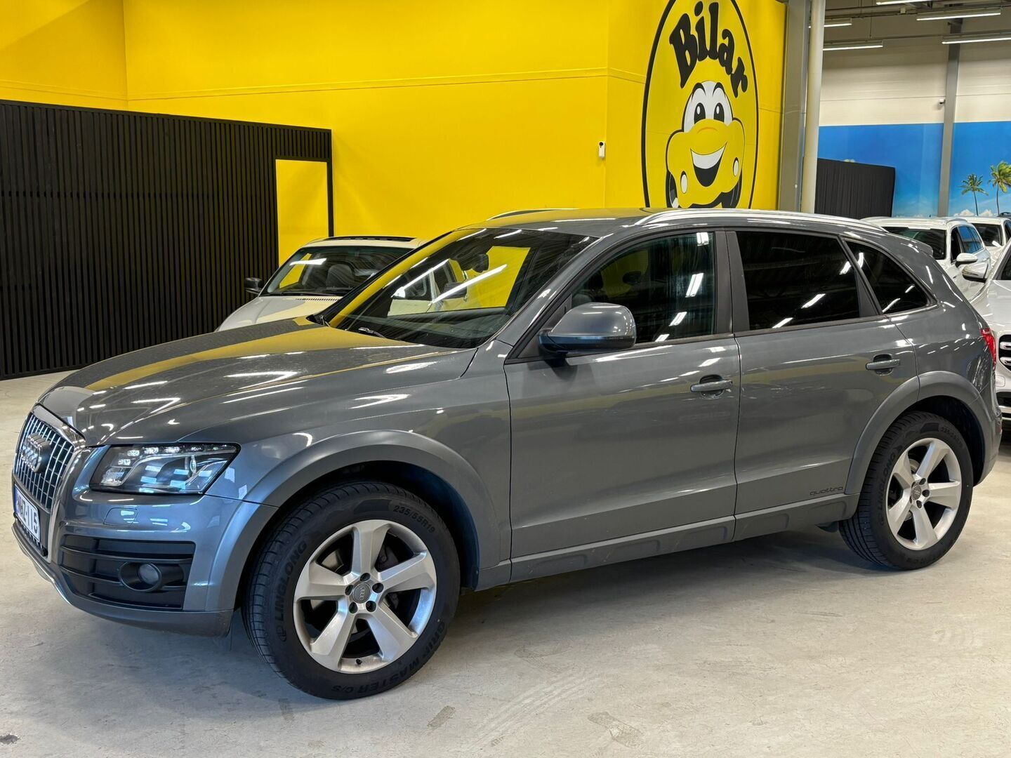 Audi Q5 2012 2,0 TDI quattro S tronic Offroad edition *Koukku / Webasto / Sporttipenkit* - *2x Renkaat / Hyvät huollot*