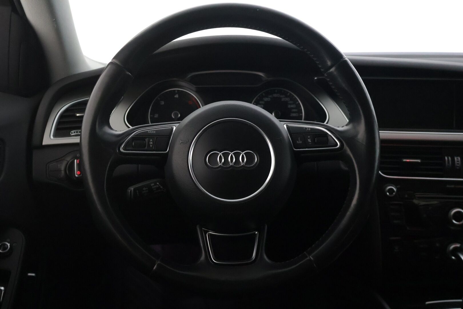 Audi A4 2012 Avant Business 2,0 TDI 105 kW multitronic *Yritys Outlet- Myydään vain yrityksille!* - Suomi-auto |Juuri huollettu | Vakkari | P-Tutka | Start-Stop | Sähköluukku | 2x Renkaat |