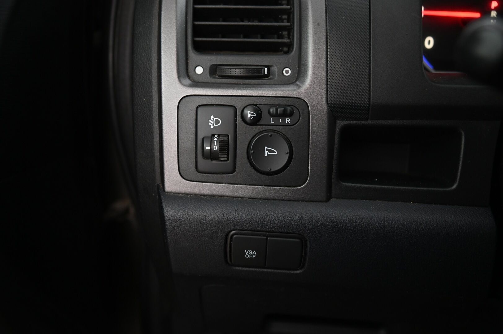 Honda CR-V 2008 *Myydään huutokaupat.com / Vakkari / Tutka / 1X renkaat* - *Myydään huutokaupat.com*