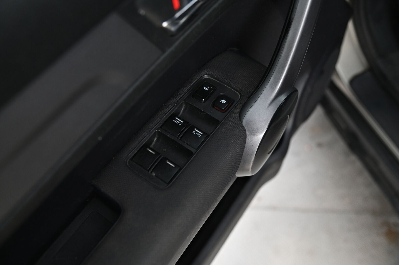 Honda CR-V 2008 *Myydään huutokaupat.com / Vakkari / Tutka / 1X renkaat* - *Myydään huutokaupat.com*