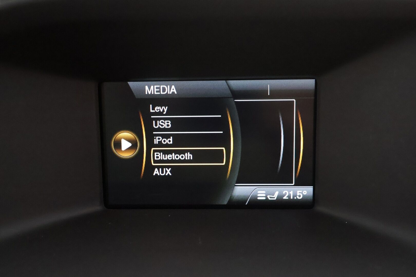 Volvo V60 2011 2,0T Momentum aut * YritysOutlet - Myydään vain yrityksille * - * Suomi-auto / ACC / P.tutka / Koukku / Kaistavahti / Nahat / BLIS *