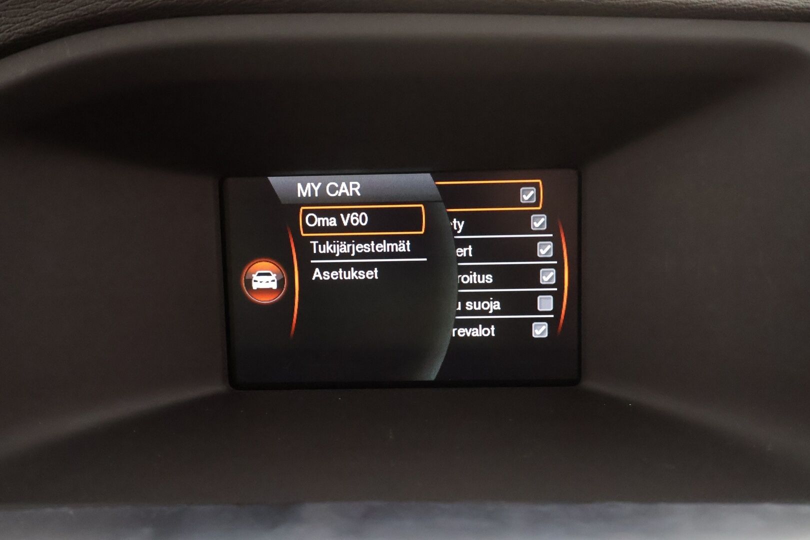 Volvo V60 2011 2,0T Momentum aut * YritysOutlet - Myydään vain yrityksille * - * Suomi-auto / ACC / P.tutka / Koukku / Kaistavahti / Nahat / BLIS *