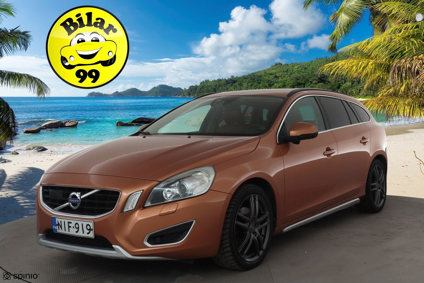 Volvo V60 2011 2,0T Momentum aut * YritysOutlet - Myydään vain yrityksille * - * Suomi-auto / ACC / P.tutka / Koukku / Kaistavahti / Nahat / BLIS *