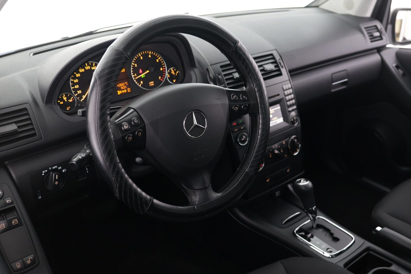 Mercedes-Benz A 2010 160 5D A Business | Vakkari | Kahdet Renkaat | Merkkihuollettu - Tässä on erittäin harvinainen ja siisti A Mersu yksilö.