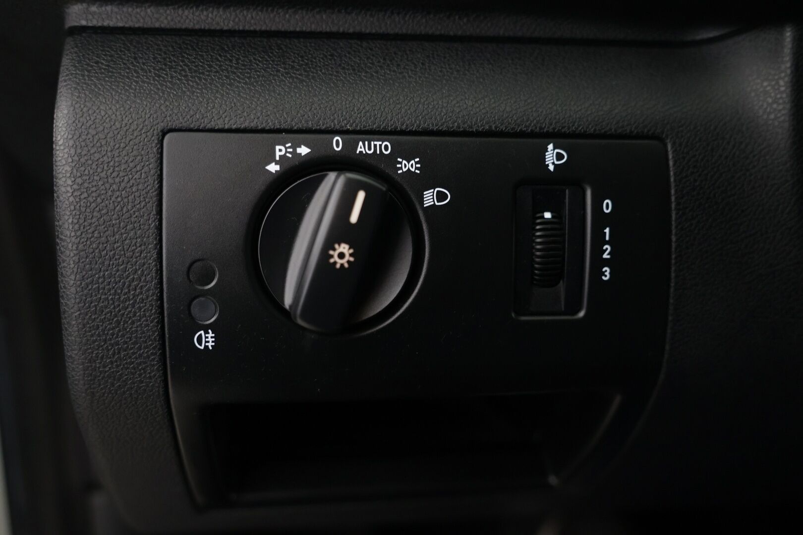 Mercedes-Benz A 2010 160 5D A Business | Vakkari | Kahdet Renkaat | Merkkihuollettu - Tässä on erittäin harvinainen ja siisti A Mersu yksilö.