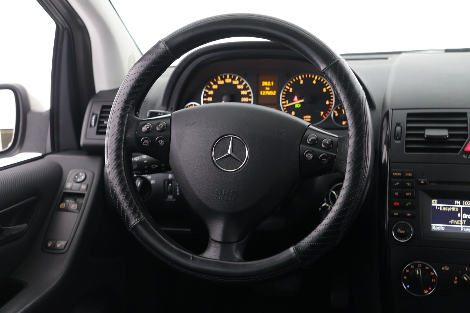 Mercedes-Benz A 2010 160 5D A Business | Vakkari | Kahdet Renkaat | Merkkihuollettu - Tässä on erittäin harvinainen ja siisti A Mersu yksilö.