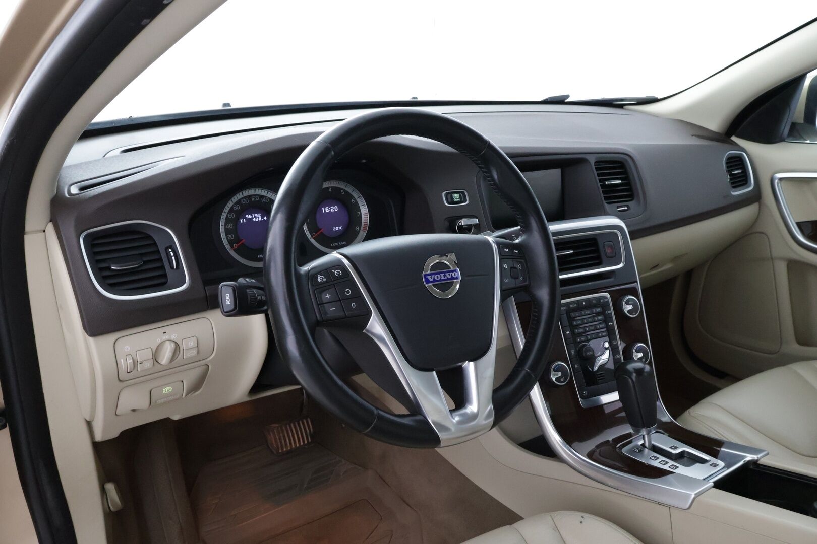 Volvo S60 2011 2,0T Summum aut -  Koukku | Nahkasisusta | High Perf Audio | Aktiiviset Xenon | 