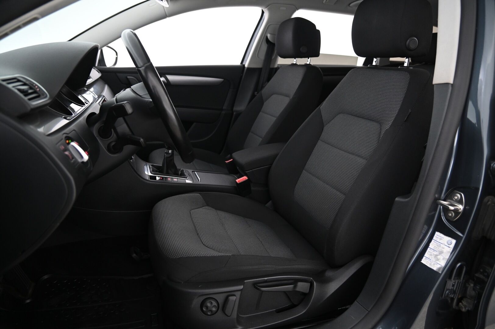 Volkswagen Passat 2012 Variant Comfortline 2,0 TDI 103 kW (140 hv) BlueMotion Technology 4MOTION *Suomi-Auto / Koukku / Navi / Webasto * - *Juuri saapunut! / 2X Renkaat / P-Tutkat*