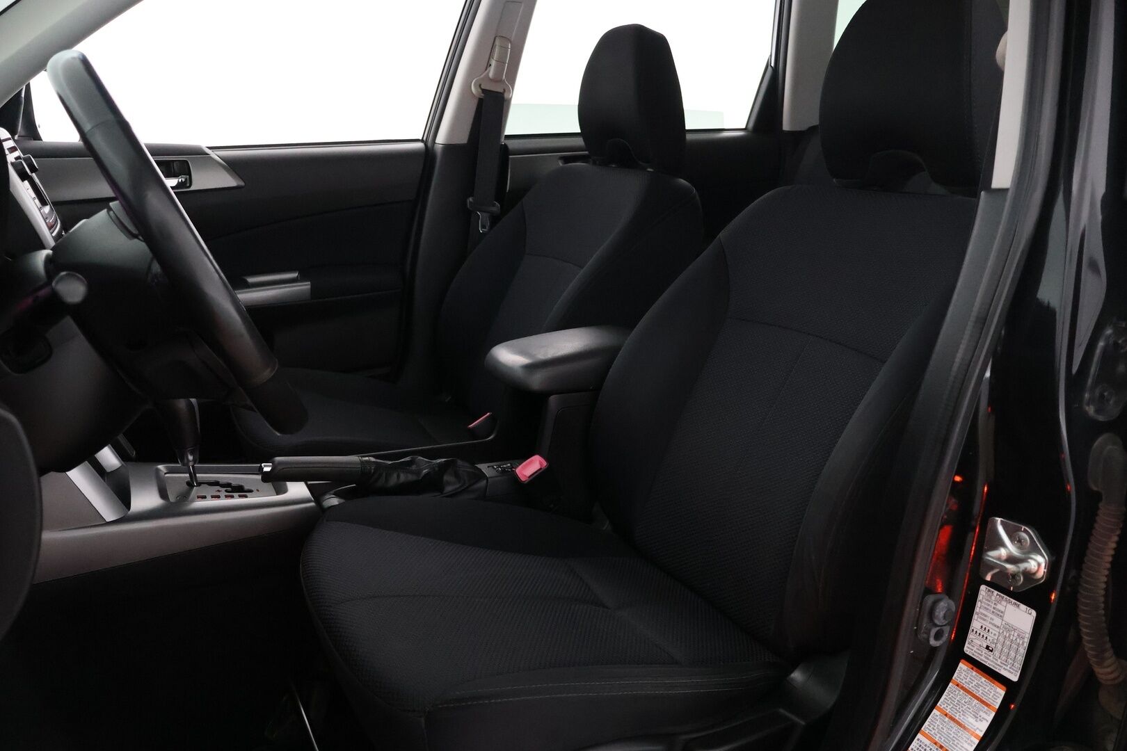 Subaru Forester 2012 2,0 XS WV AT - Suomi-Auto | Vakkari | Koukku | P. Kamera |